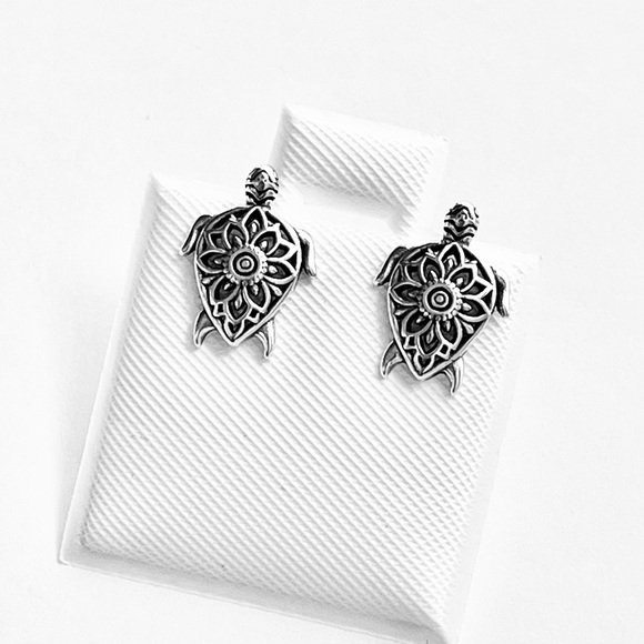 Sterling Silver Mandala Turtle Earring, Flower Earring, Animal Earrings, Turtles - Picture 13 of 13